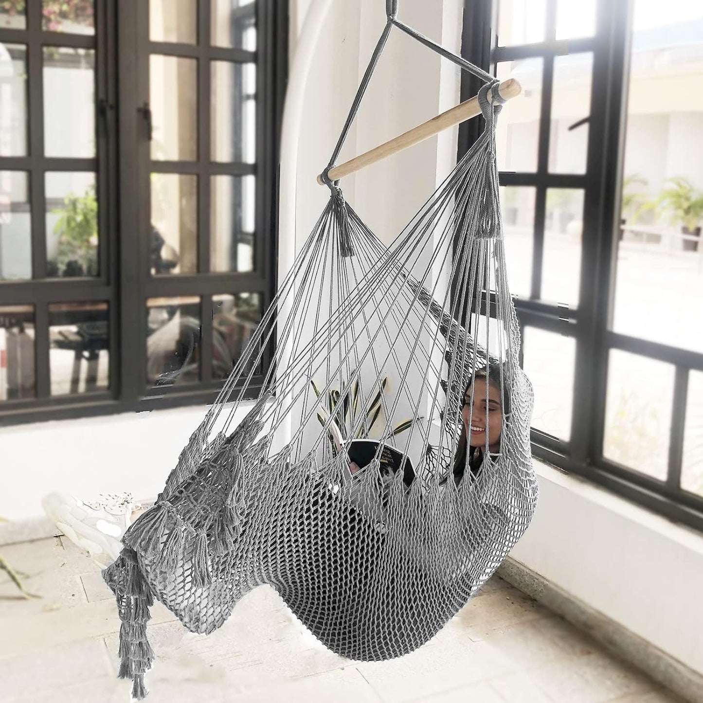 Hammock Chair Super Large Hanging Chair Soft-Spun Cotton Rope Weaving Chair, Hardwood Spreader Bar Wide Seat Lace Swing Chair Indoor Outdoor Garden Yard Theme Decoration Light Grey